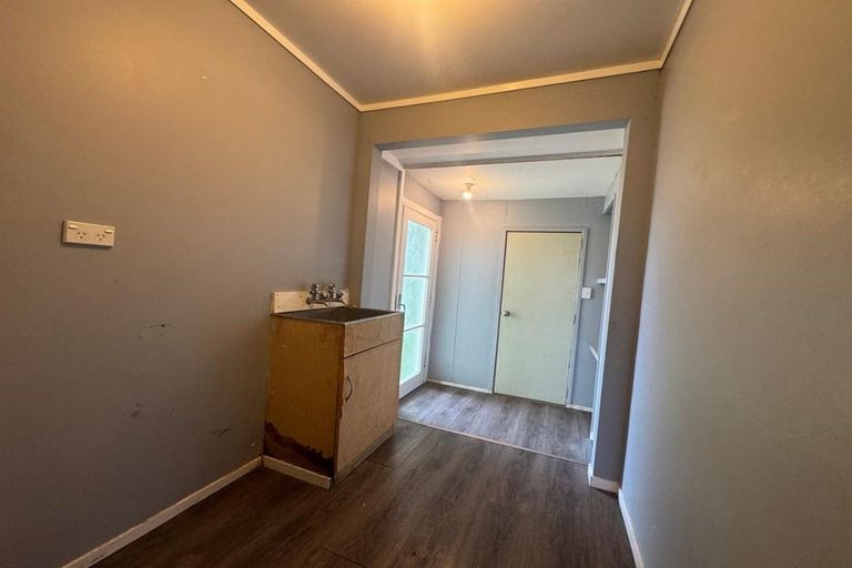 Photo of property in 33 Hyperion Drive, Randwick Park, Auckland, 2105