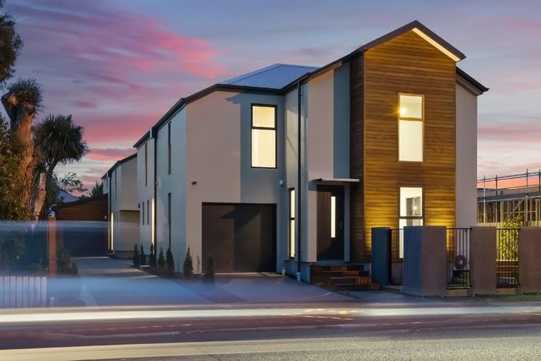 Photo of property in 525b Manchester Street, St Albans, Christchurch, 8014