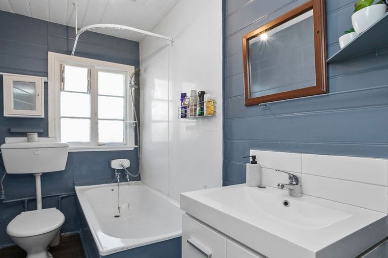 Photo of property in 7 Clive Street, Phillipstown, Christchurch, 8011