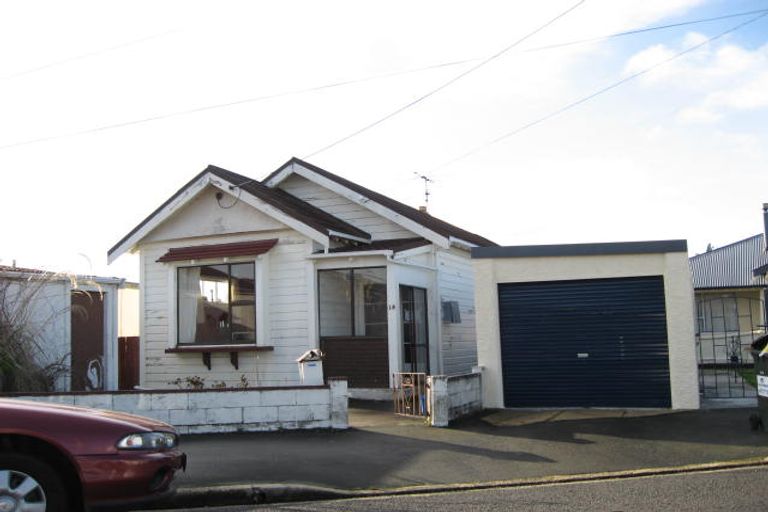Photo of property in 14 Hargest Crescent, Saint Kilda, Dunedin, 9012