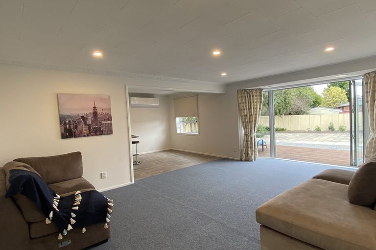 Photo of property in 35 Wilton Crescent, Bishopdale, Christchurch, 8053