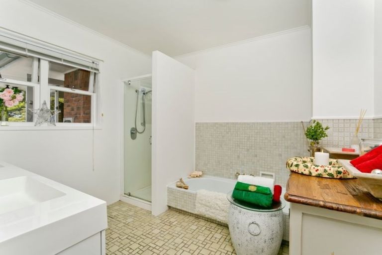 Photo of property in 219 Gills Road, Albany Heights, Auckland, 0632