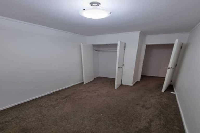 Photo of property in 116 Whangaparaoa Road, Red Beach, 0932