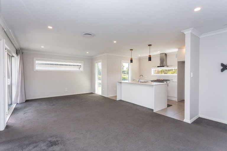 Photo of property in 110 Petries Road, Woodend, 7610