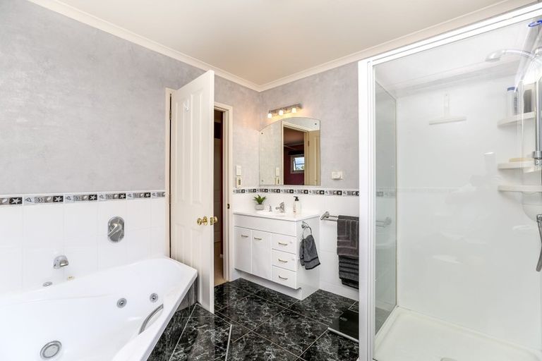 Photo of property in 19b Shelter Grove, Frankleigh Park, New Plymouth, 4310