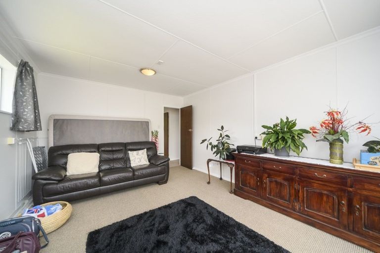 Photo of property in 4a Cedar Crescent, Feilding, 4702