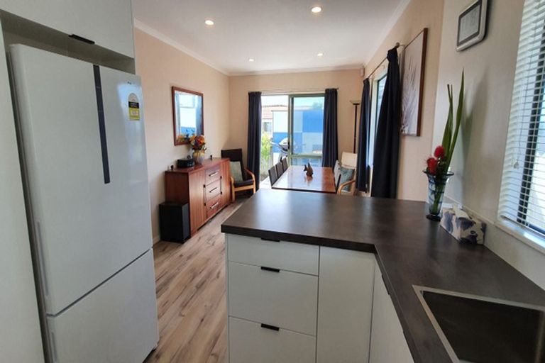 Photo of property in 130 Bream Bay Drive, Ruakaka, 0116