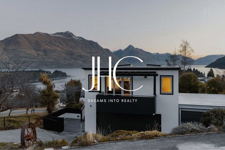 Photo of property in 18 Dublin Street, Queenstown, 9300