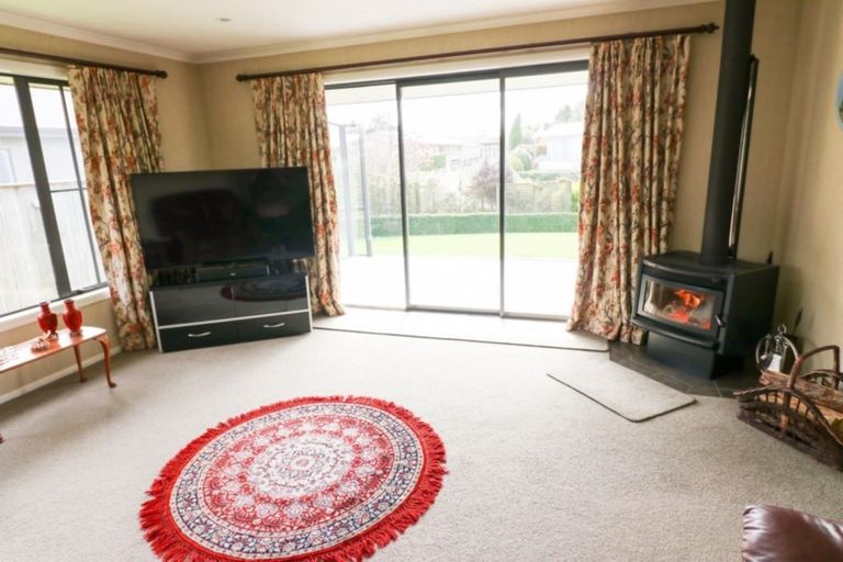 Photo of property in 21 Ruahine Street, Dannevirke, 4930