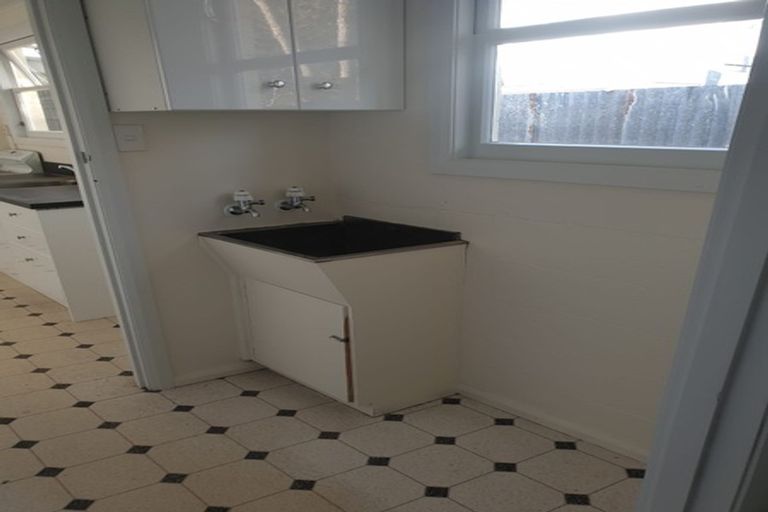 Photo of property in 12 Worcester Street, West End, Palmerston North, 4410