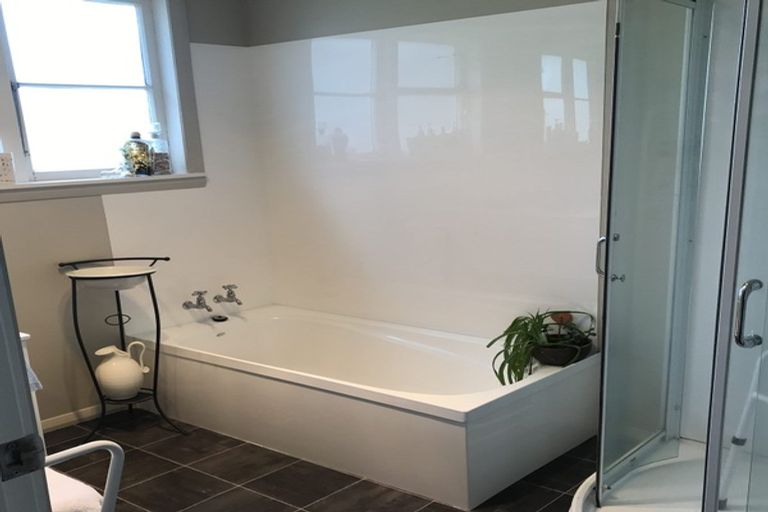 Photo of property in 17 Boswell Street, Kawakawa, 0210