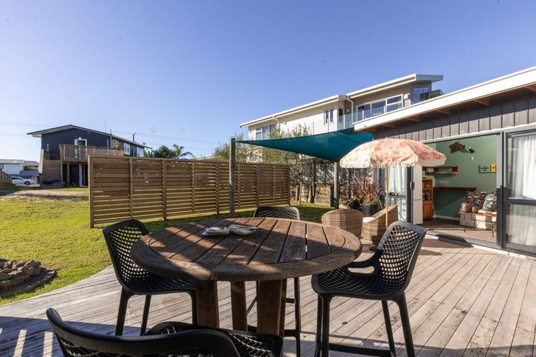Photo of property in 262 Seaforth Road, Waihi Beach, 3611