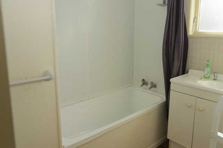 Photo of property in 1/51 Seine Road, Forrest Hill, Auckland, 0620