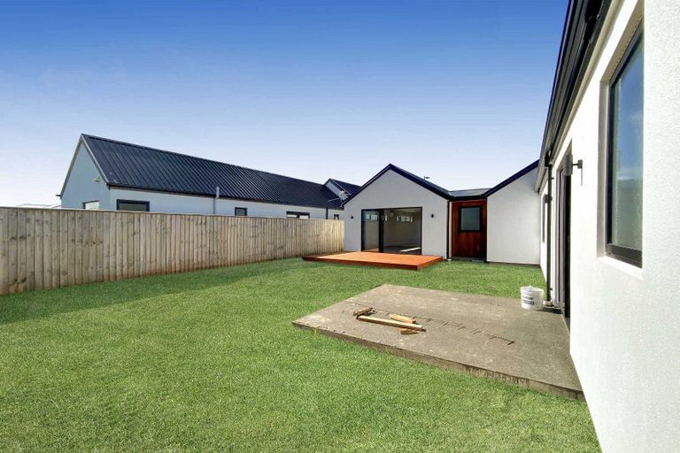 Photo of property in 8 Helen Place, Halswell, Christchurch, 8025