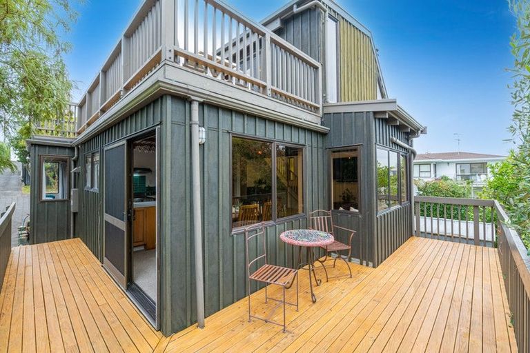 Photo of property in 22b Stanmore Bay Road, Stanmore Bay, Whangaparaoa, 0932