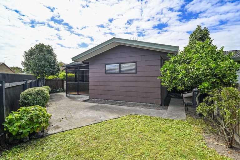 Photo of property in 5/501 Eastbourne Street East, Hastings, 4122