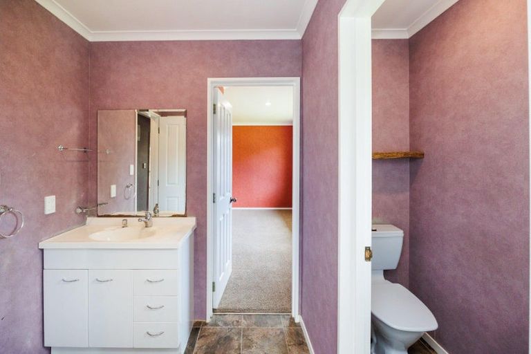 Photo of property in 186 Kelvin Grove Road, Kelvin Grove, Palmerston North, 4414