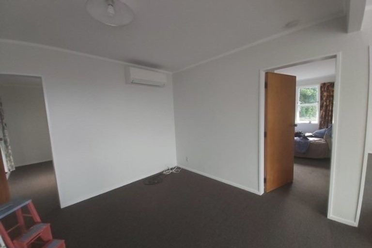 Photo of property in 2/12 Norna Crescent, Kelburn, Wellington, 6012