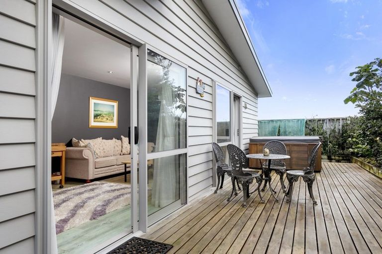 Photo of property in 11a Lynley Park Drive, Omokoroa, 3114