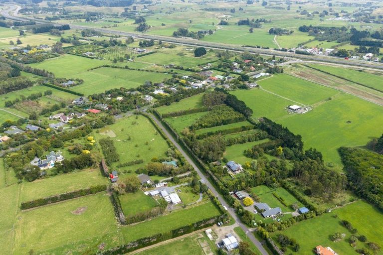 Photo of property in 28 Arcus Road, Te Horo, Otaki, 5582