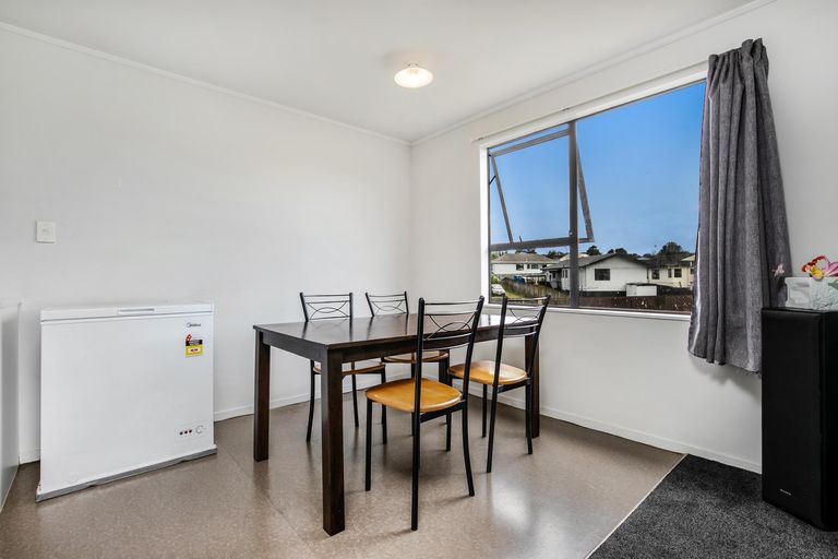 Photo of property in 1/22 Silver Creek Road, Weymouth, Auckland, 2103