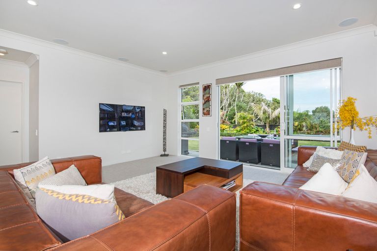 Photo of property in 11 Bellagio Way, Flat Bush, Auckland, 2019