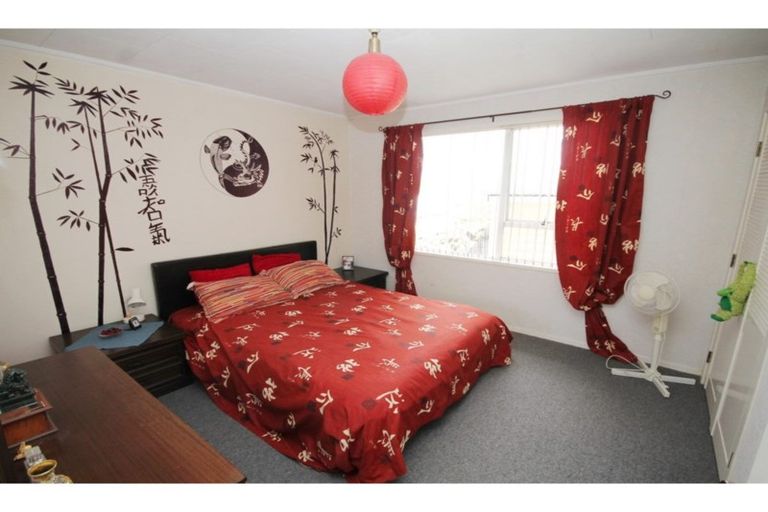 Photo of property in 35 Fairdale Avenue, Red Hill, Papakura, 2110