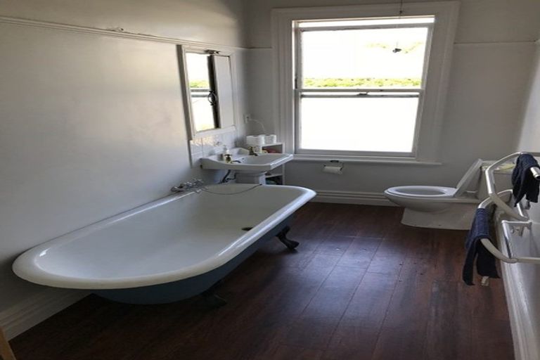 Photo of property in 39 Oxley Avenue, St Albans, Christchurch, 8014