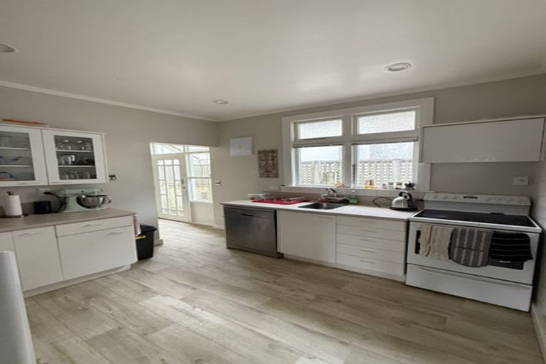 Photo of property in 339 Karori Road, Karori, Wellington, 6012