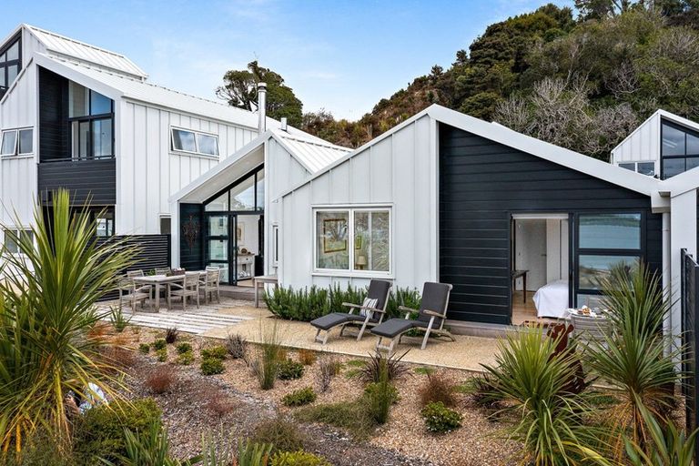 Photo of property in 32 Boathouse Bay Lane, Snells Beach, 0920