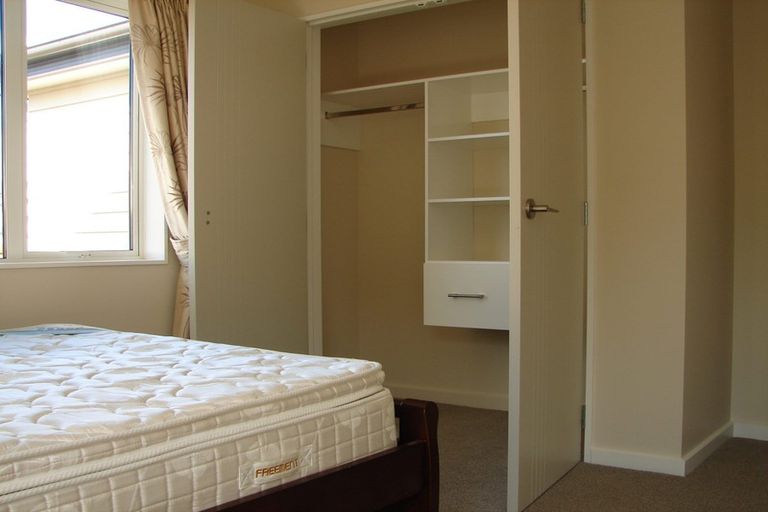 Photo of property in 9 Keating Rise, Northcross, Auckland, 0632