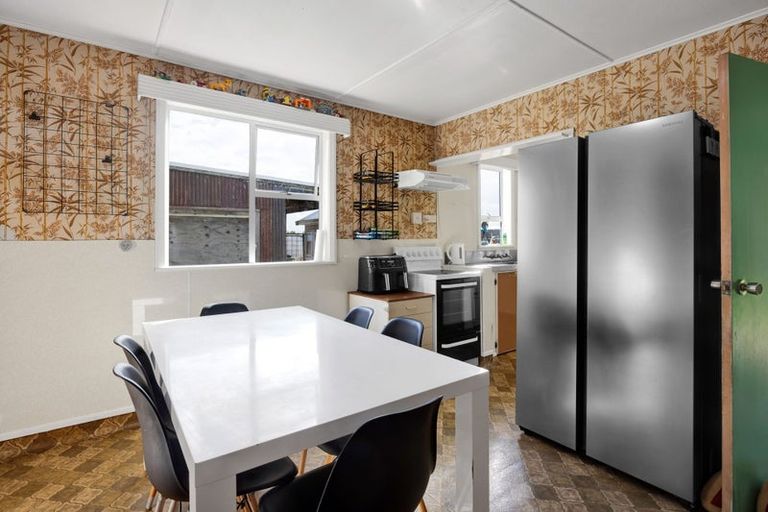 Photo of property in 4 Kerry Lane, Hawera, 4673