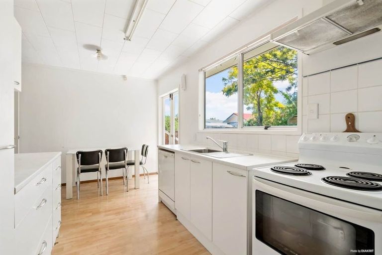 Photo of property in 1/118 Hillcrest Road, Papatoetoe, Auckland, 2025