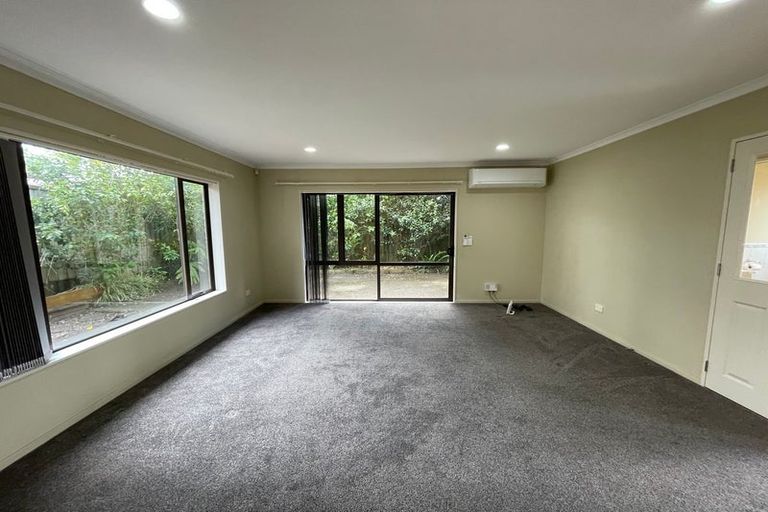 Photo of property in 69 Wayne Francis Drive, Flat Bush, Auckland, 2016