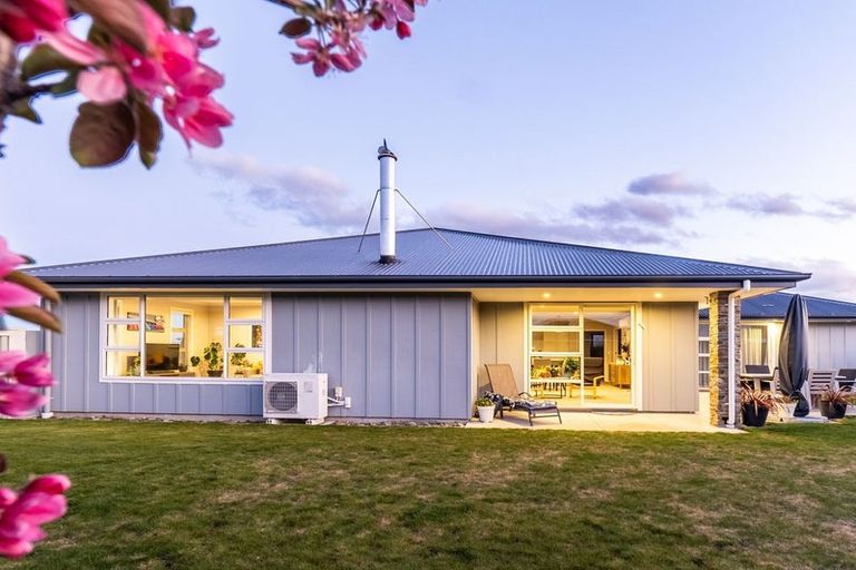 Photo of property in 6 Unwin Place, Twizel, 7901