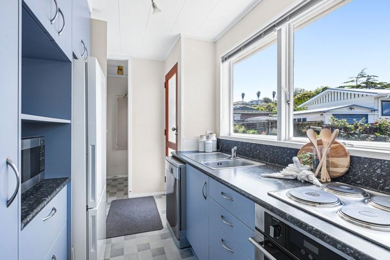 Photo of property in 35 Fairway Avenue, Red Beach, 0932