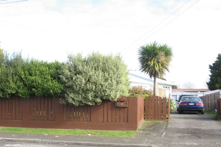 Photo of property in 14 Mcdivitt Street, Manurewa, Auckland, 2102