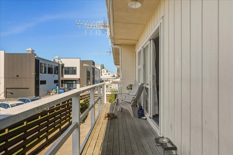 Photo of property in 2/18 May Street, Mount Maunganui, 3116