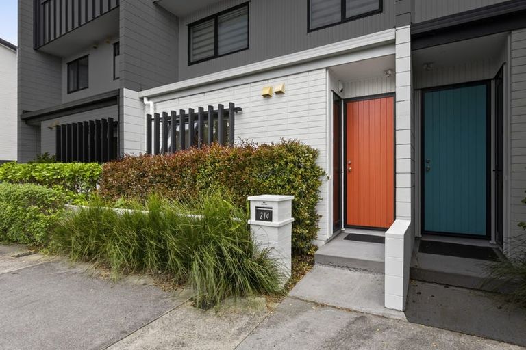 Photo of property in 274 Hobsonville Point Road, Hobsonville, Auckland, 0616