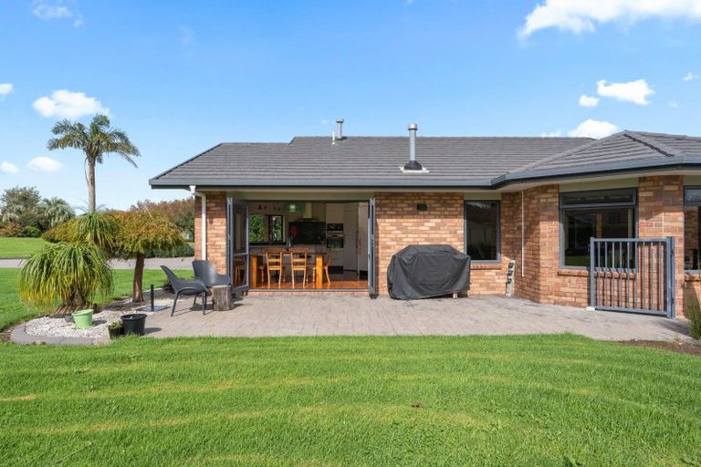 Photo of property in 16 Cairn Way, Te Kamo, Kamo, 0185