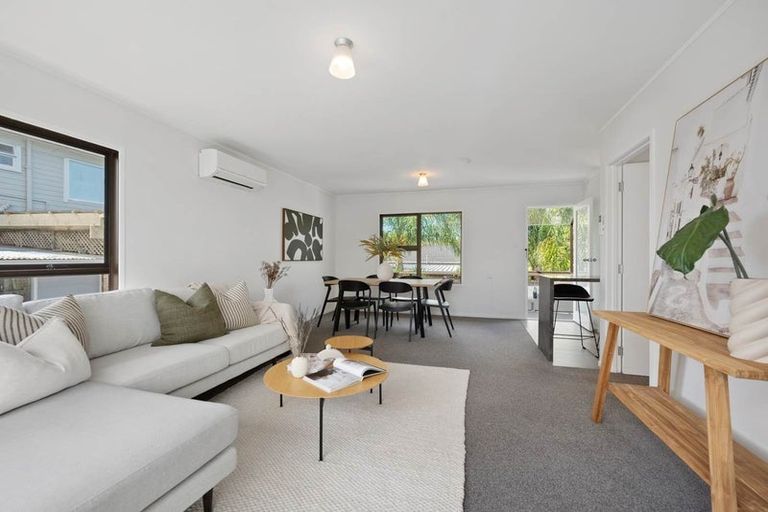 Photo of property in 2/59 Norwood Road, Bayswater, Auckland, 0622