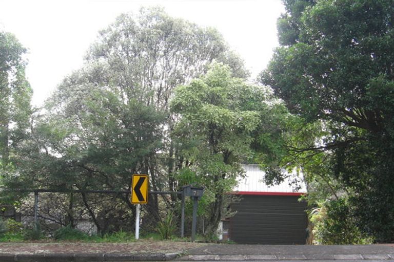 Photo of property in 76 Pleasant Road, Glen Eden, Auckland, 0602