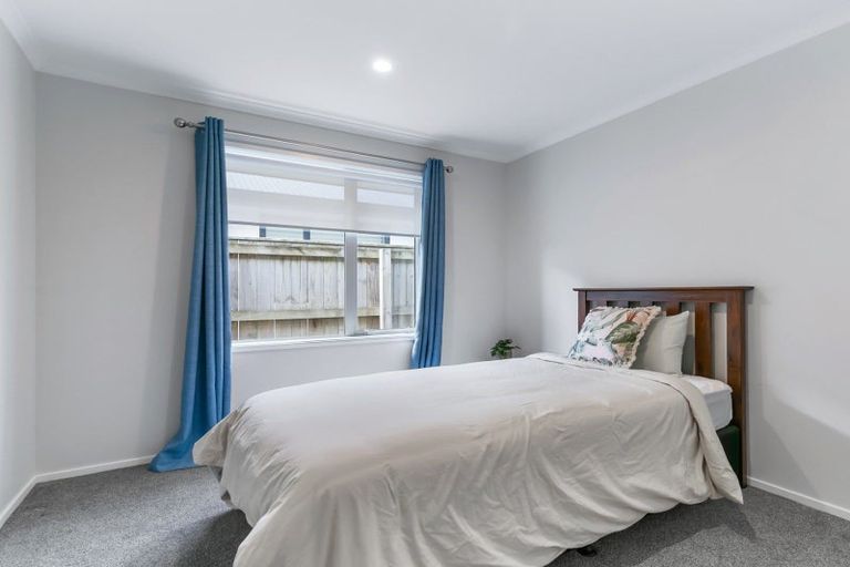 Photo of property in 15 Gladys Place, Levin, 5510