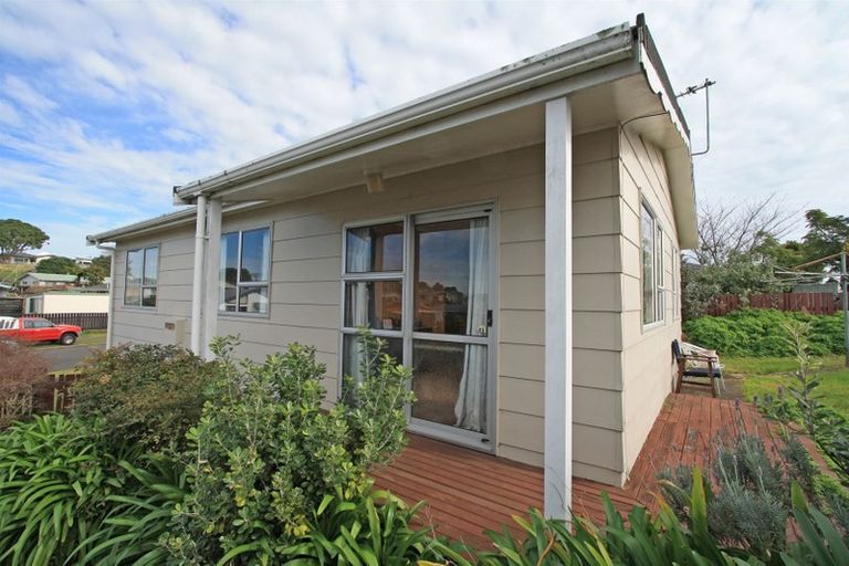 Photo of property in 1/18 Culzean Grove, Bell Block, New Plymouth, 4312