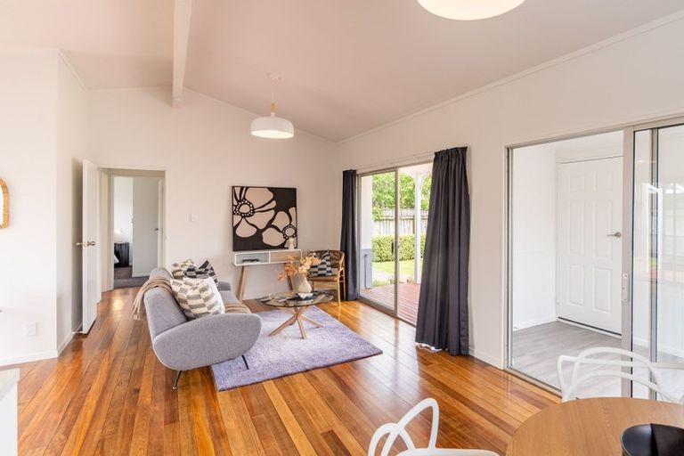 Photo of property in 23 Greenaway Road, Waikanae, 5036