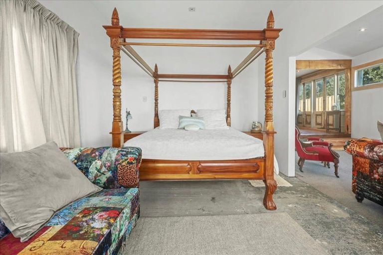 Photo of property in 8 Point Road, Mokau, 4376