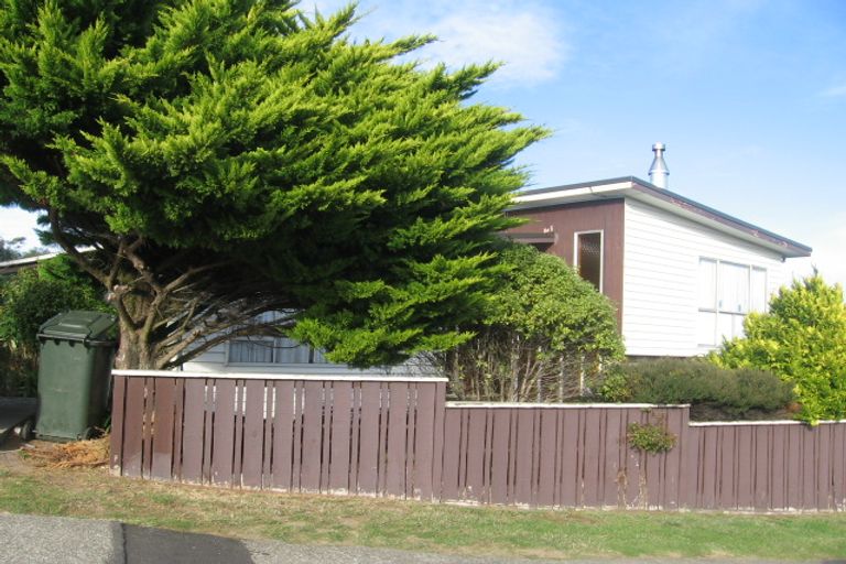 Photo of property in 24 Eskdale Road, Papakowhai, Porirua, 5024