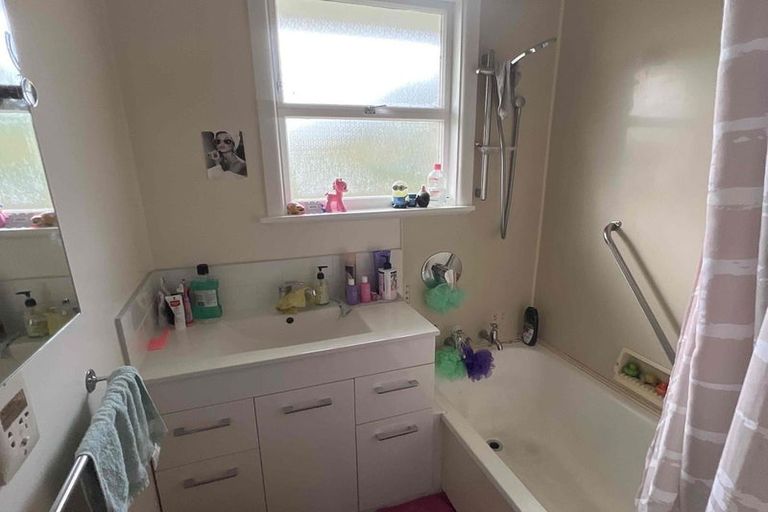 Photo of property in 1/155 Brookside Terrace, Bryndwr, Christchurch, 8053