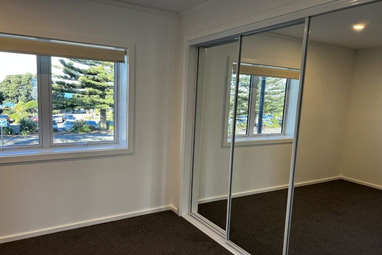 Photo of property in 237 Marine Parade, Napier South, Napier, 4110