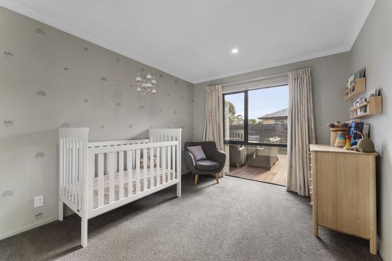 Photo of property in 7 Butler Place, Fitzherbert, Palmerston North, 4410